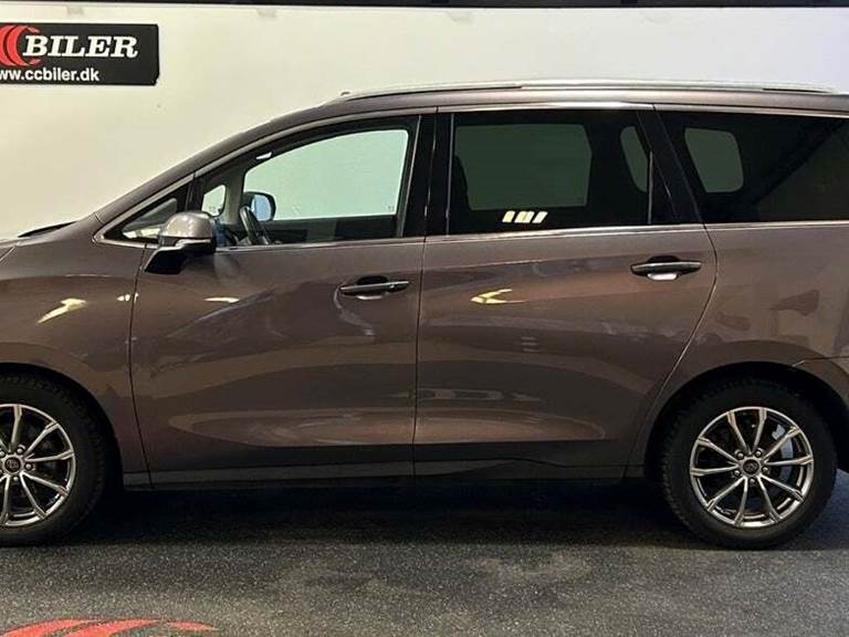 Maxus Euniq5 52 Exclusive 7prs