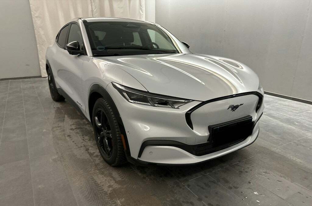 Ford Mustang Mach-E 88 Extended Range