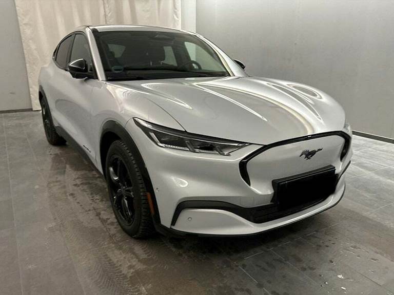 Ford Mustang Mach-E 88 Extended Range