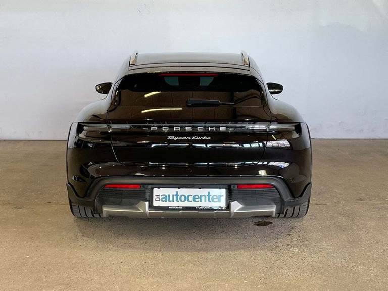 Porsche Taycan Turbo Performance+ Cross Turismo