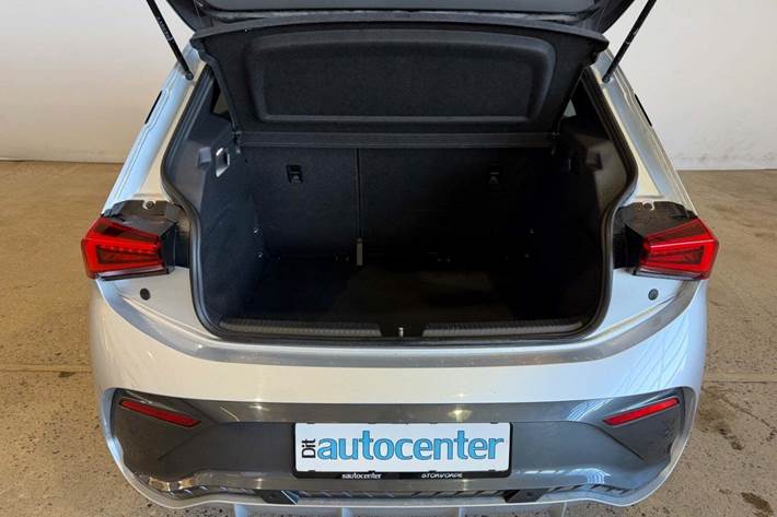 Sølv Cupra Born fra 2023