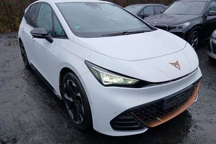 Hvid Cupra Born fra 2023