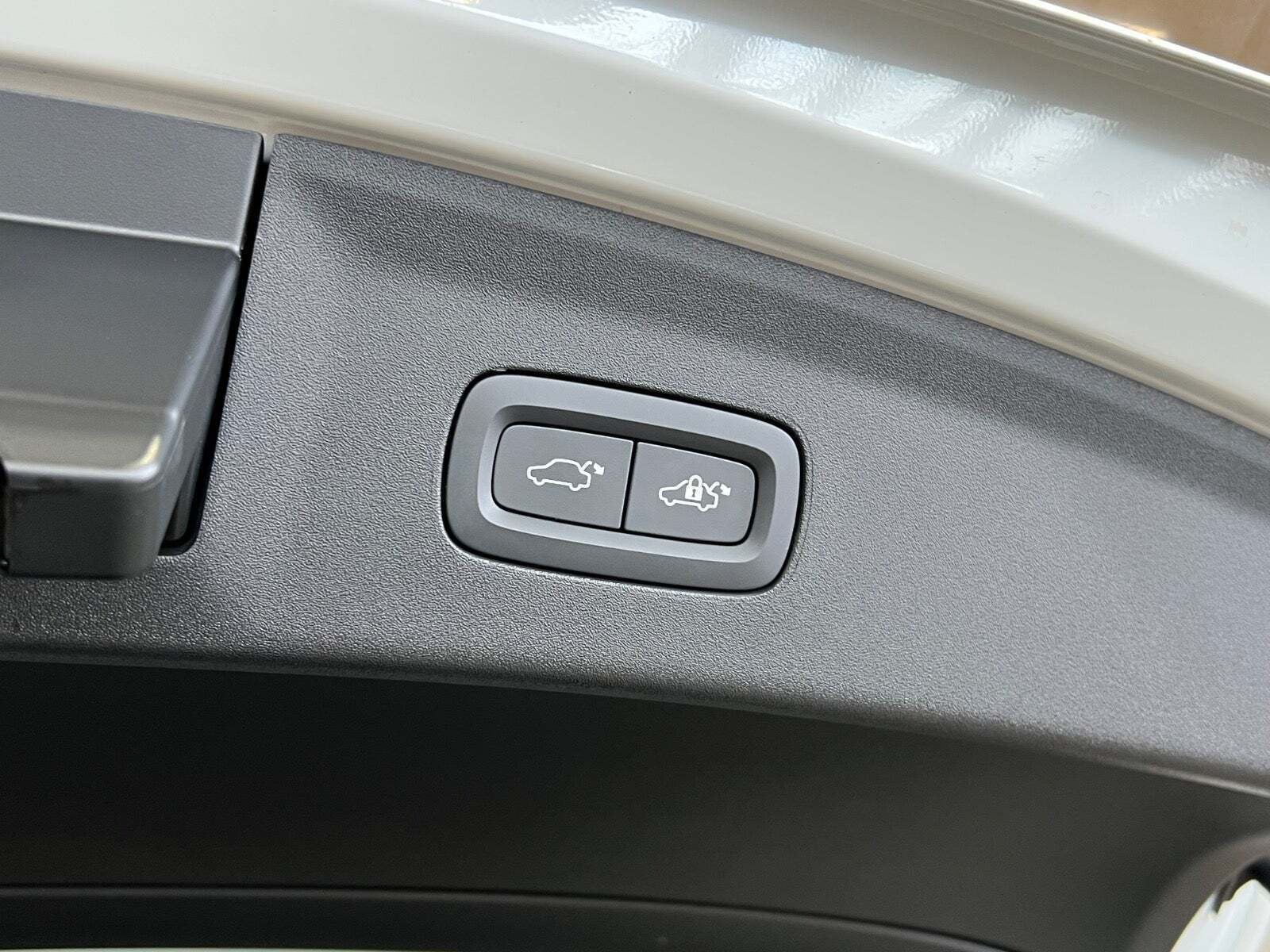 Hvid Polestar 2 fra 2024