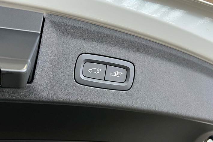 Hvid Polestar 2 fra 2024