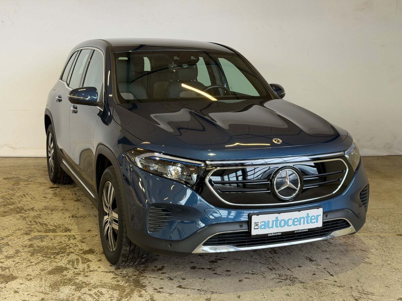 Mercedes EQB250+ Electric Art 7prs