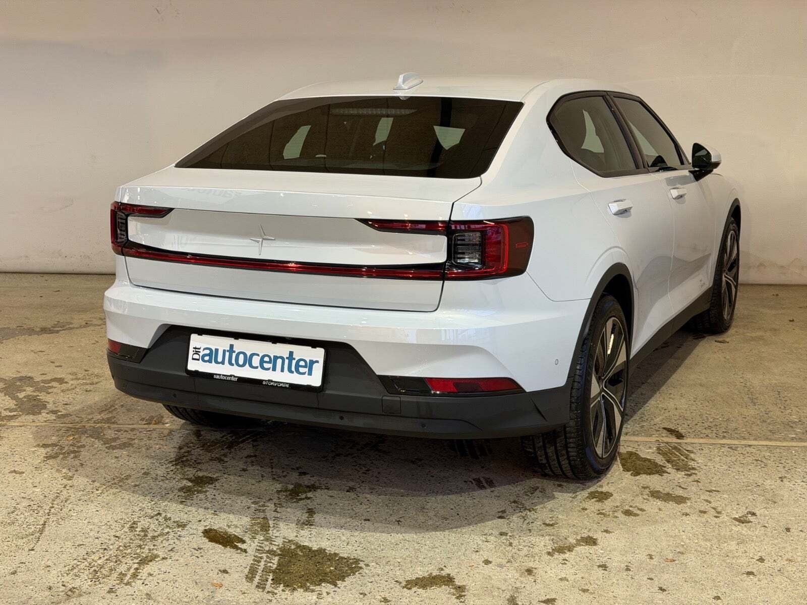 Hvid Polestar 2 fra 2024