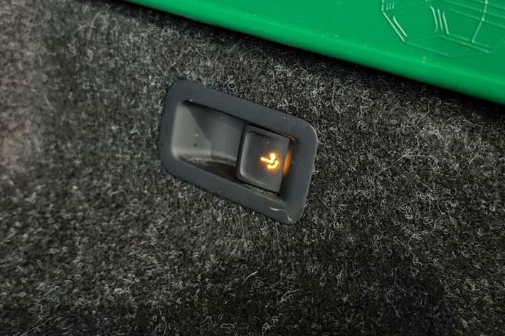 Hvid Skoda Enyaq fra 2022