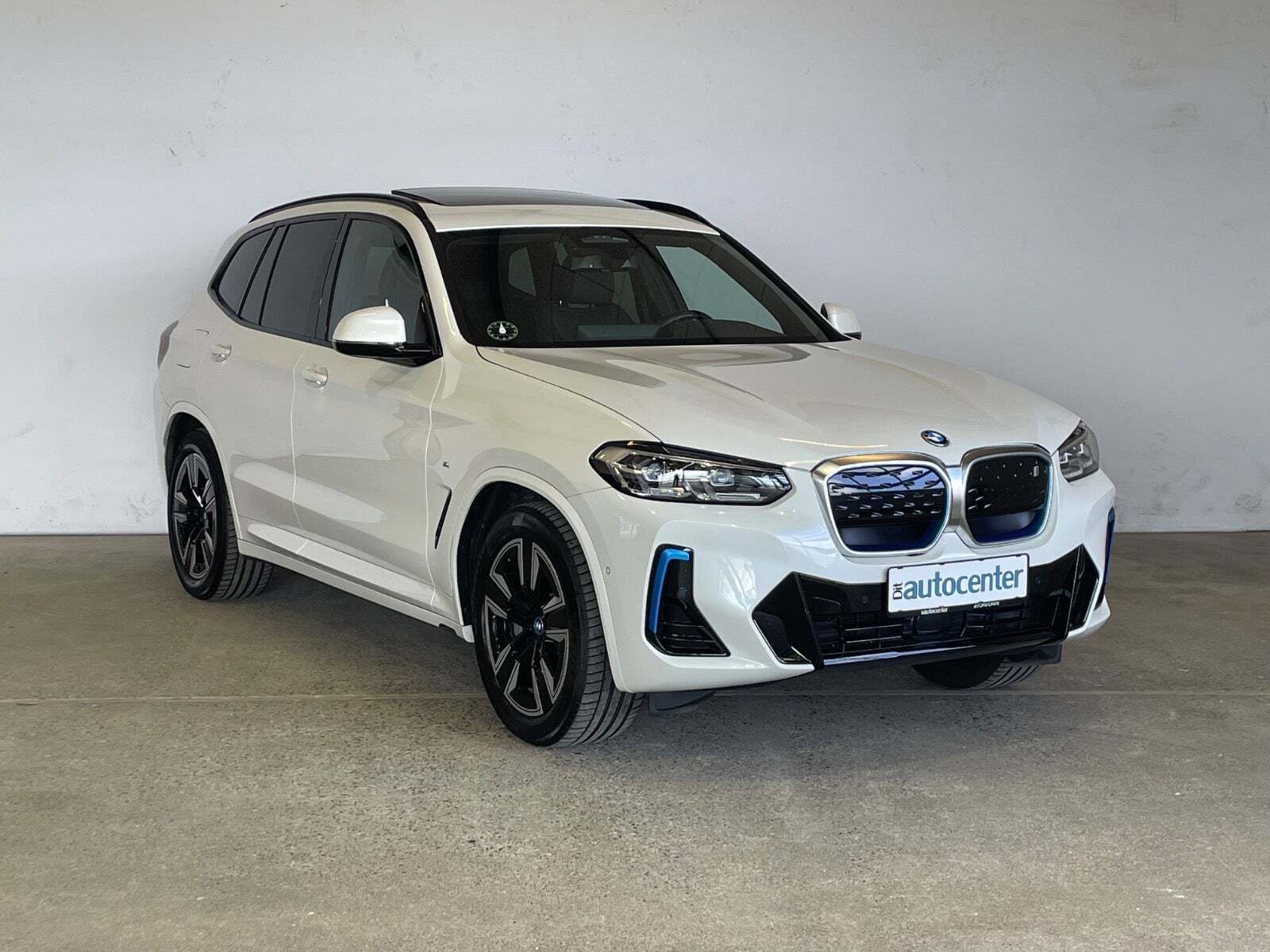 BMW iX3 Charged M-Sport