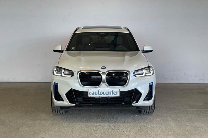 Hvid BMW iX3 fra 2022