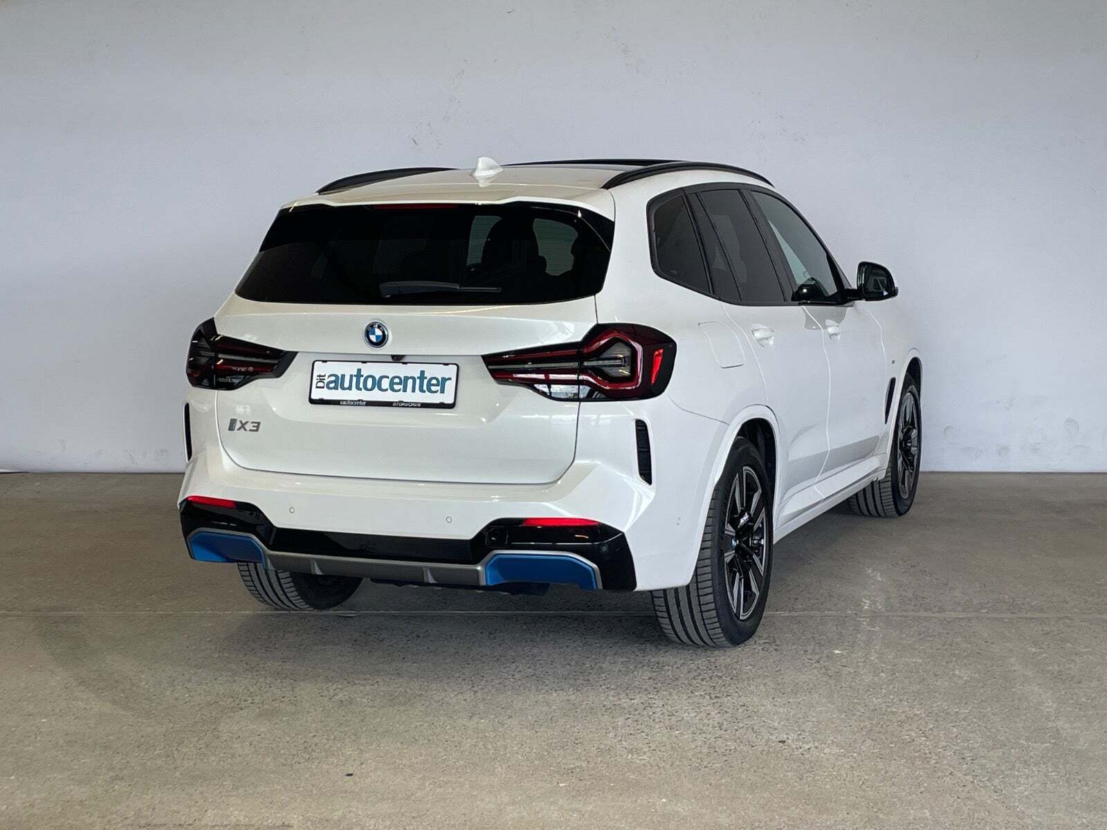 BMW iX3 Charged M-Sport