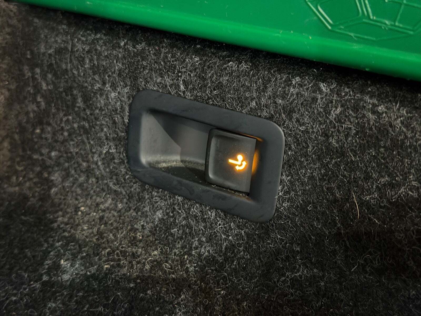 Hvid Skoda Enyaq fra 2022