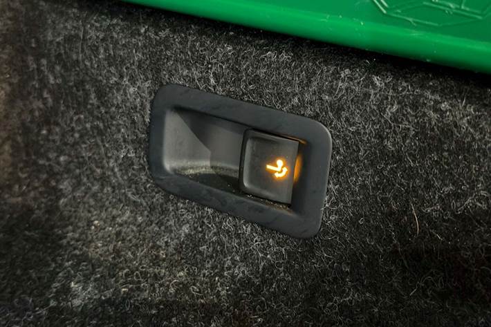 Hvid Skoda Enyaq fra 2022