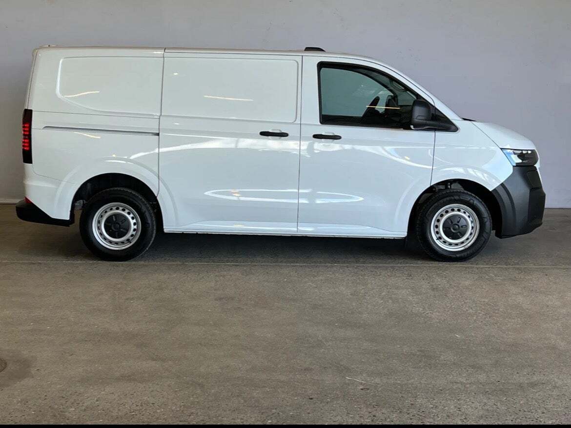 Hvid VW e-Transporter fra 2025