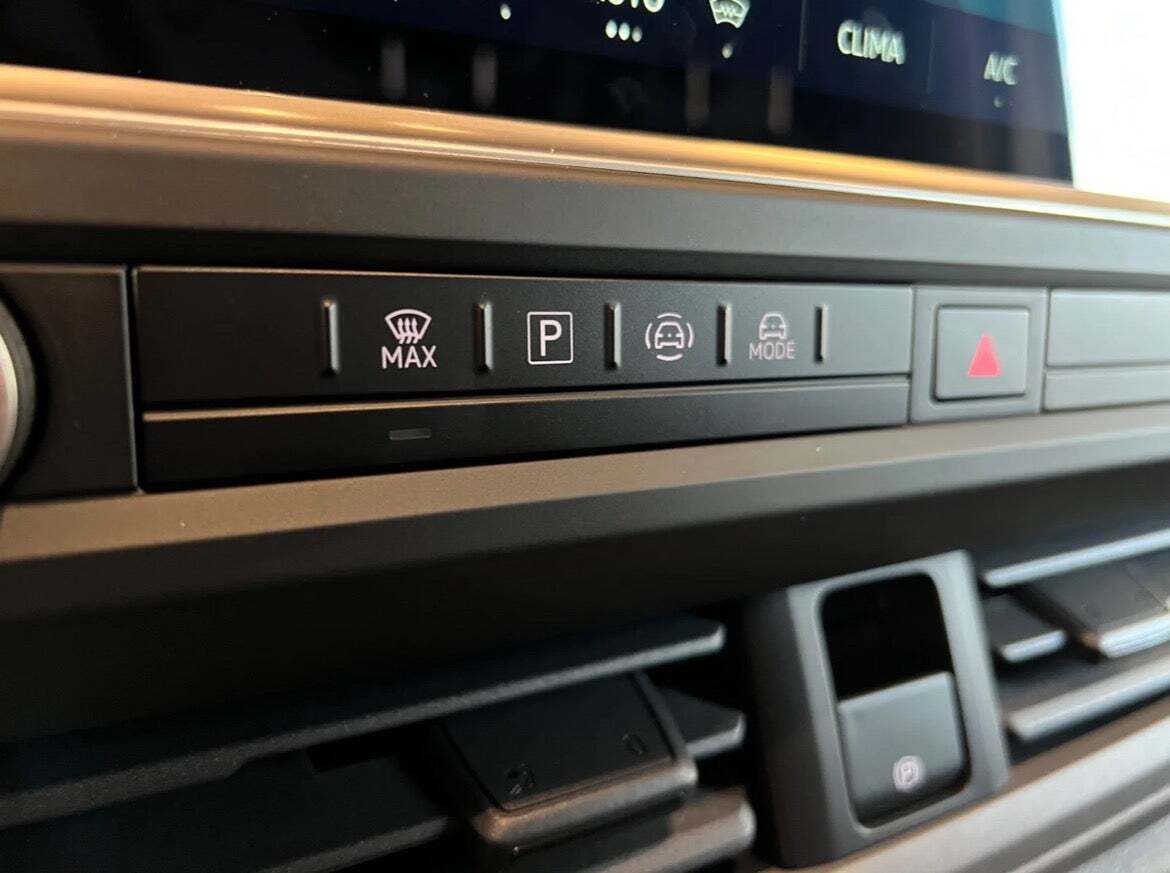 Hvid VW e-Transporter fra 2025