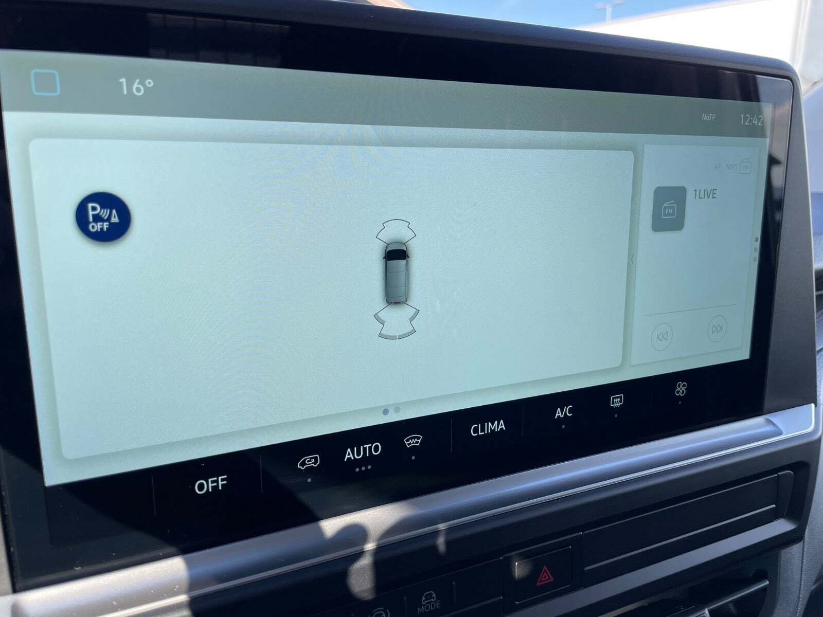 Hvid VW e-Transporter fra 2025