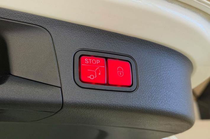 Hvid Mercedes EQA250 fra 2022