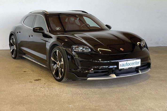 Sort Porsche Taycan Turbo fra 2022