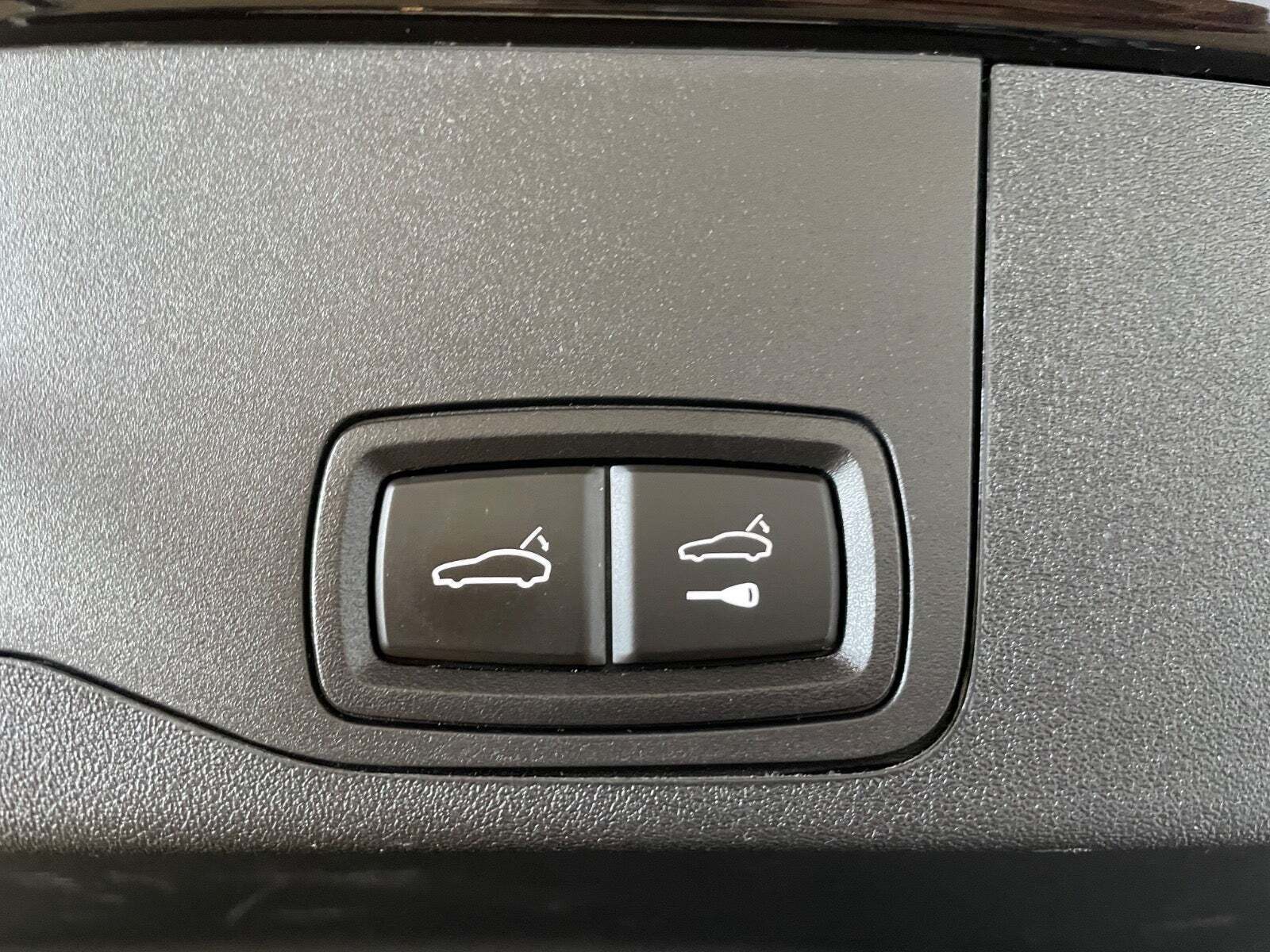 Sort Porsche Taycan Turbo fra 2022