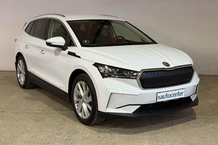 Hvid Skoda Enyaq fra 2022