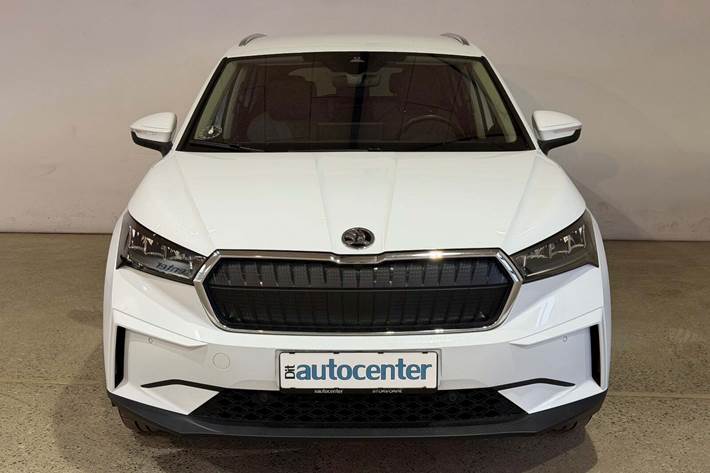 Hvid Skoda Enyaq fra 2022