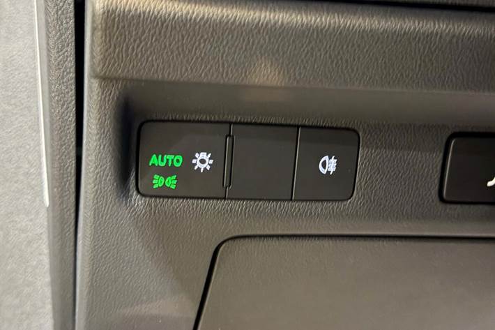 Hvid Skoda Enyaq fra 2022