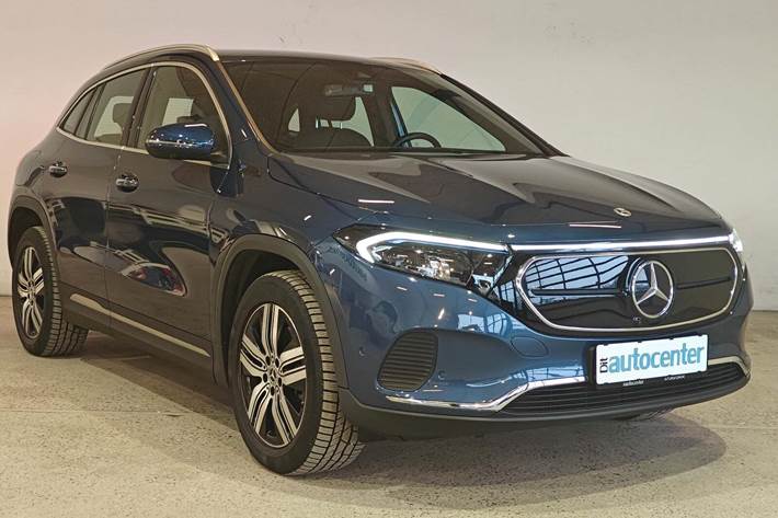 Blå Mercedes EQA250 fra 2022