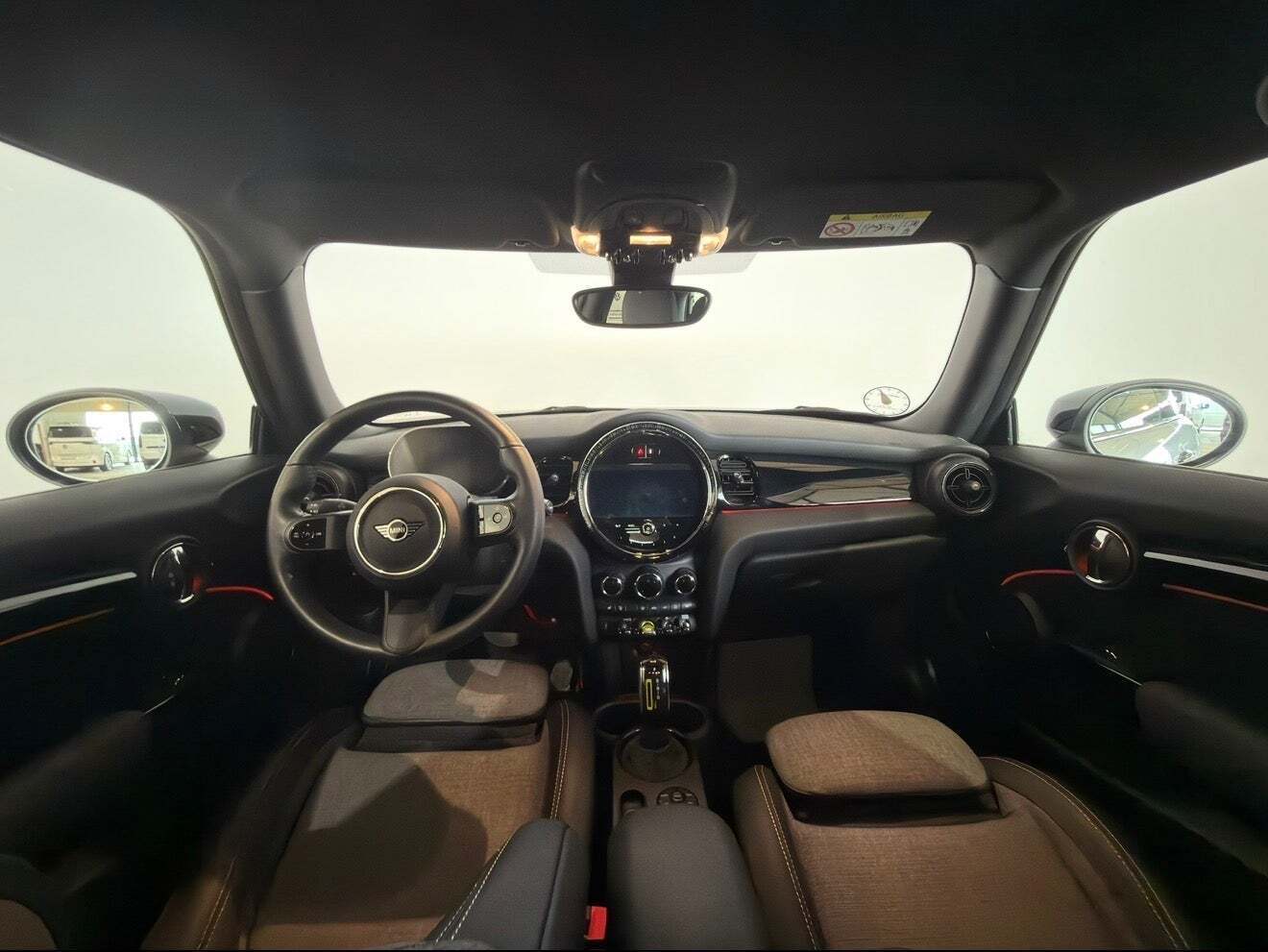 Mini Cooper SE Classic Trim