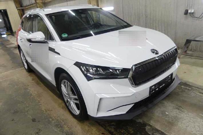 Hvid Skoda Enyaq fra 2022