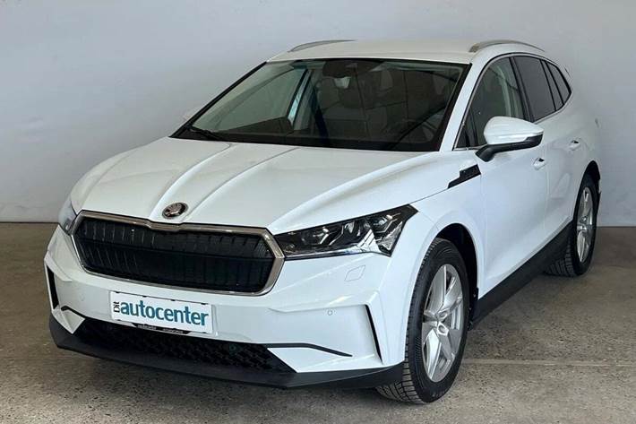 Hvid Skoda Enyaq fra 2022