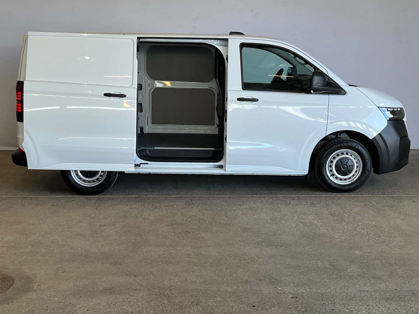 VW e-Transporter 64 Comfort Kassevogn SWB