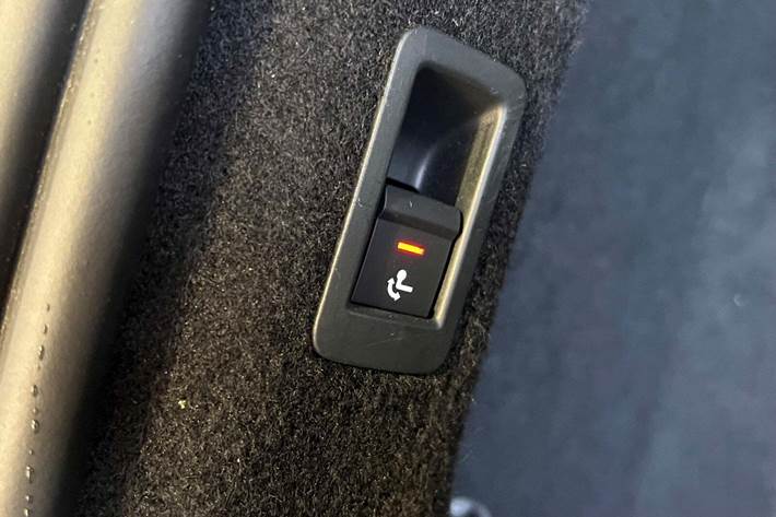 Grå Audi Q4 e-tron fra 2022