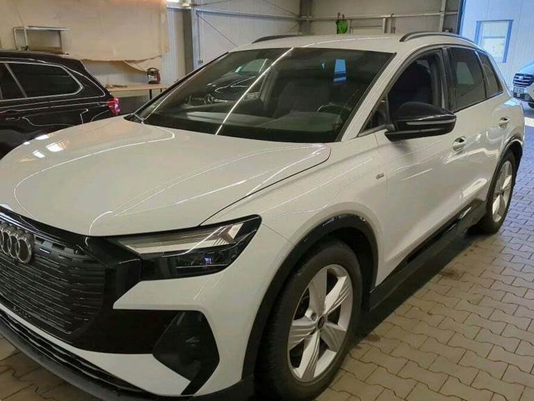 Audi Q4 e-tron 40 S-line