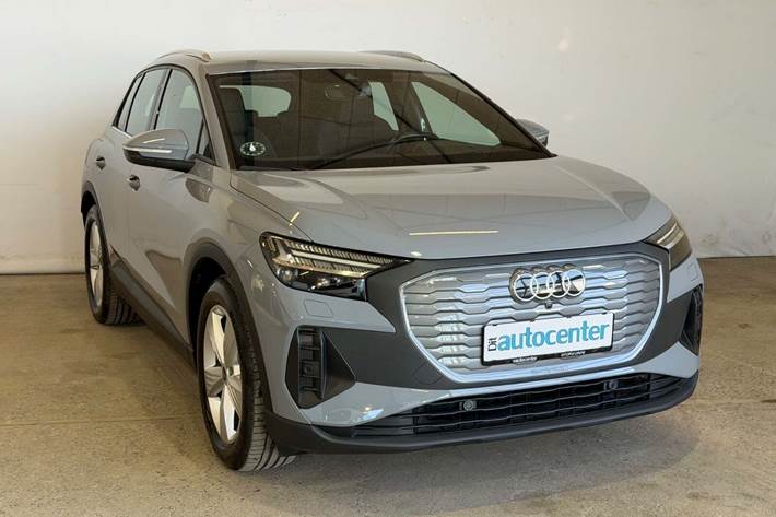 Grå Audi Q4 e-tron fra 2023