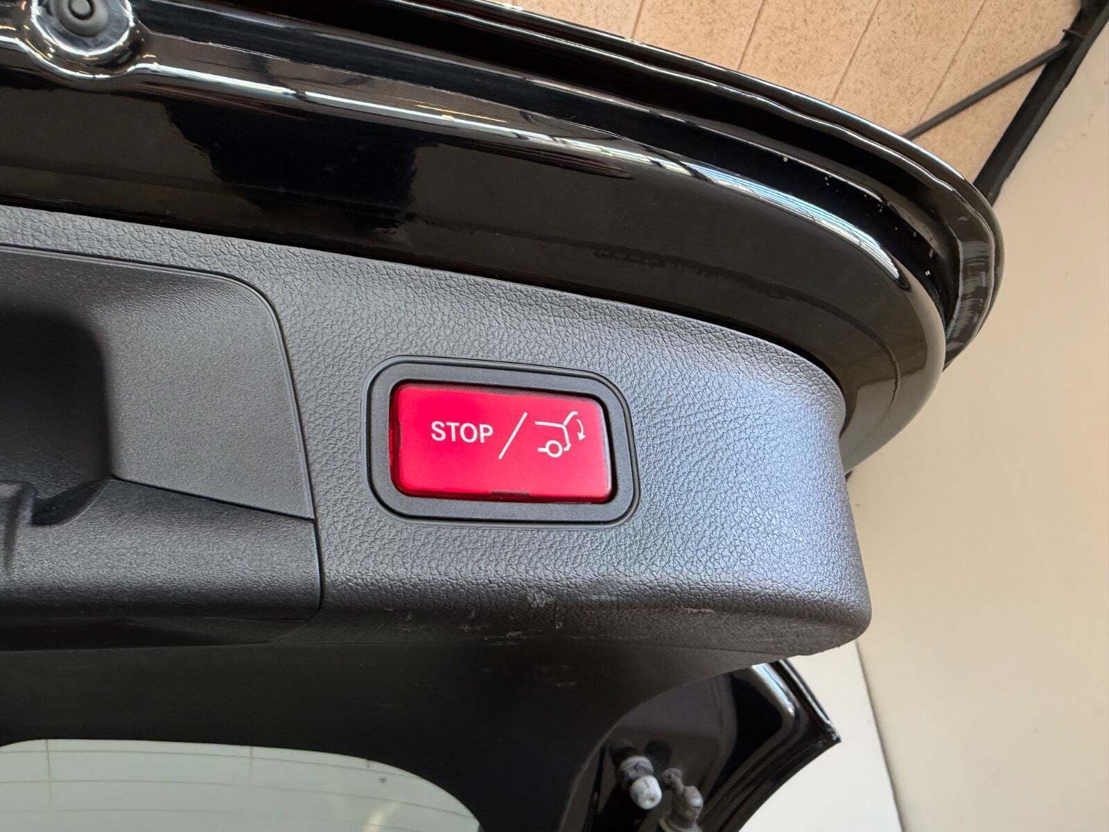 Sort Mercedes EQA250 fra 2022