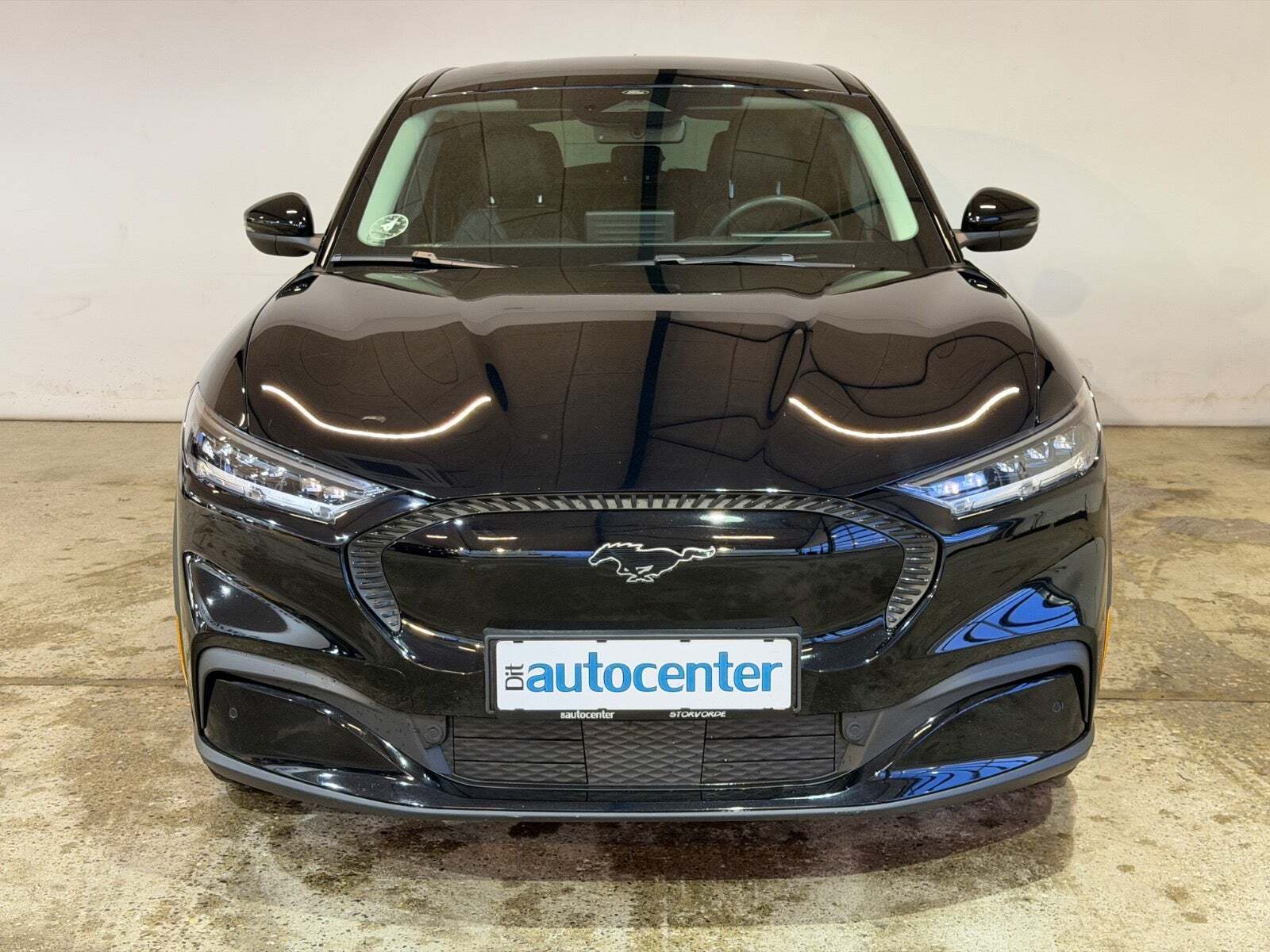 Ford Mustang Mach-E 68 Standard Range