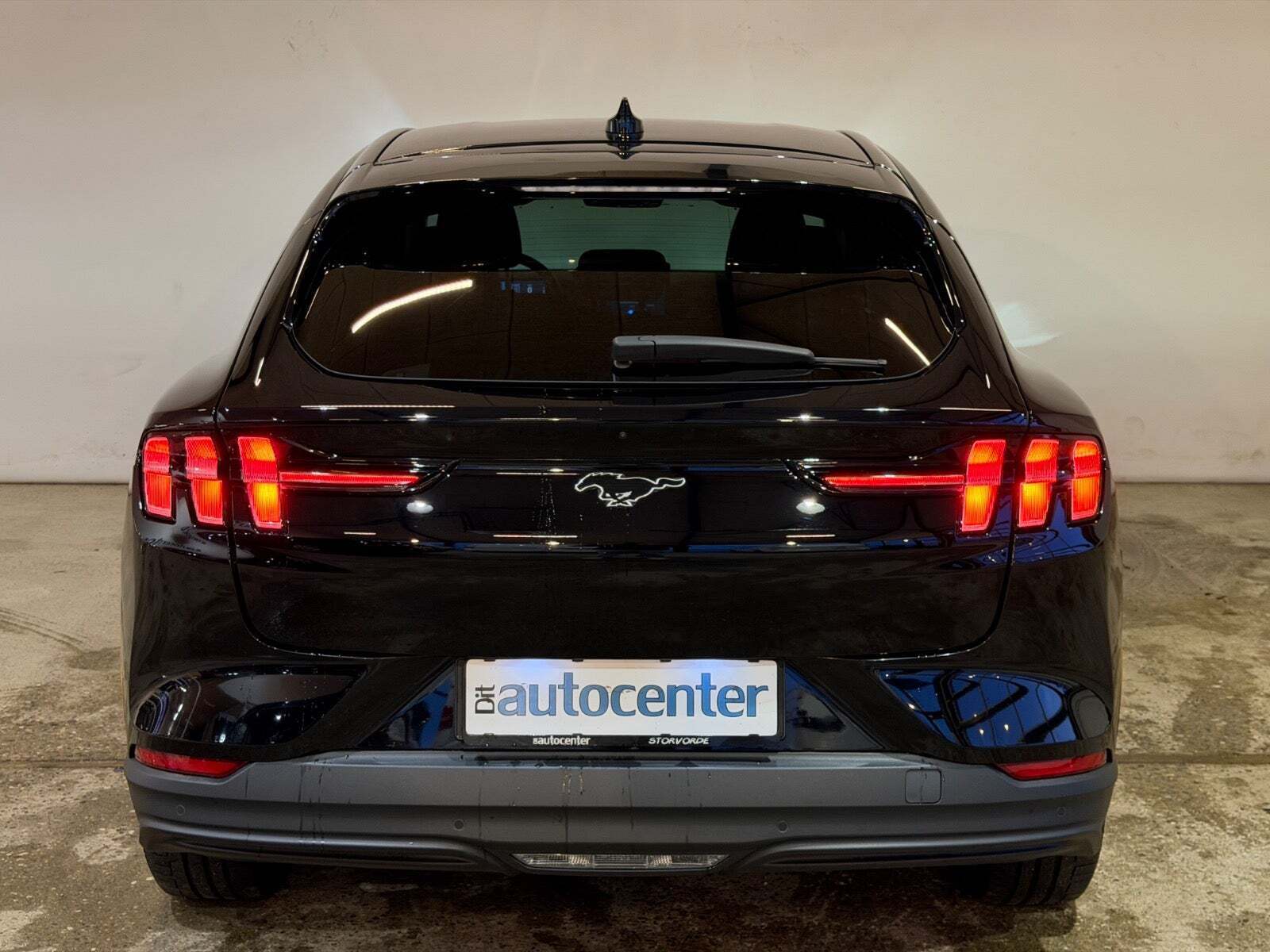 Ford Mustang Mach-E 68 Standard Range