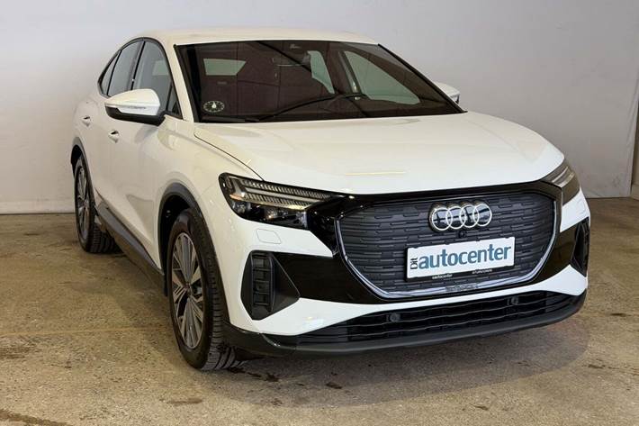 Hvid Audi Q4 e-tron fra 2023