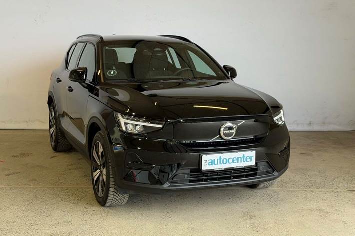 Sort Volvo XC40 fra 2023