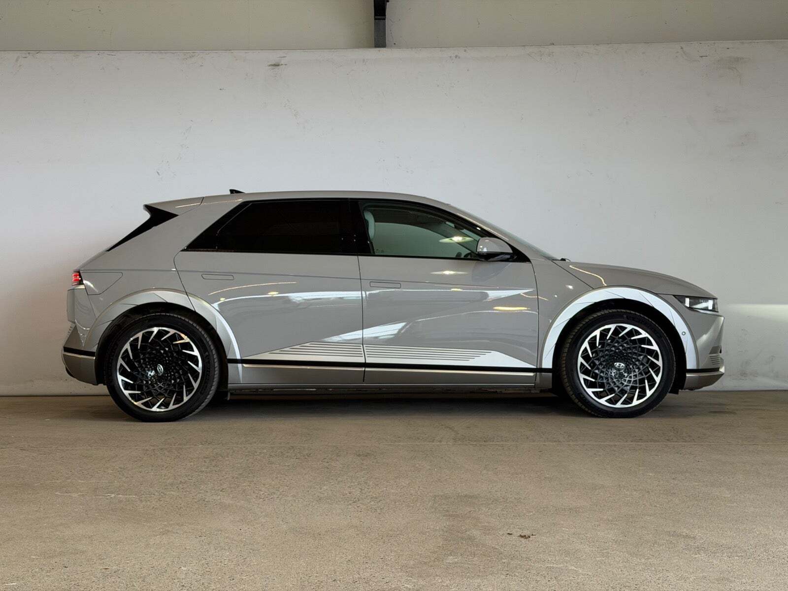 Hyundai Ioniq 5 77 Uniq AWD