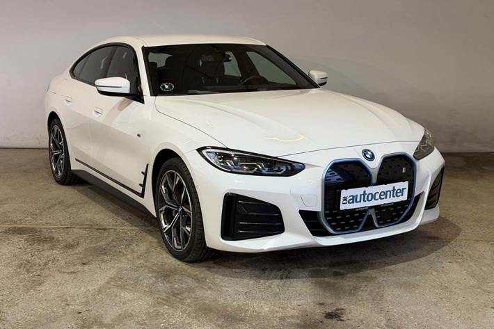 Hvid BMW i4 fra 2023