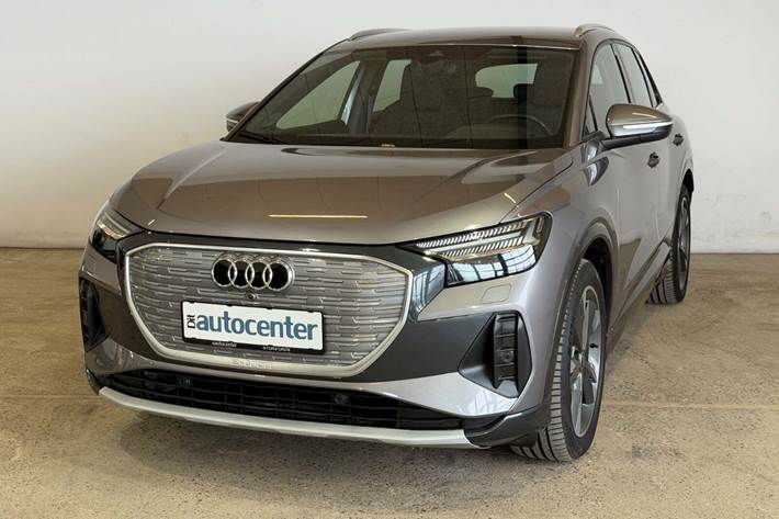 Grå Audi Q4 e-tron fra 2023