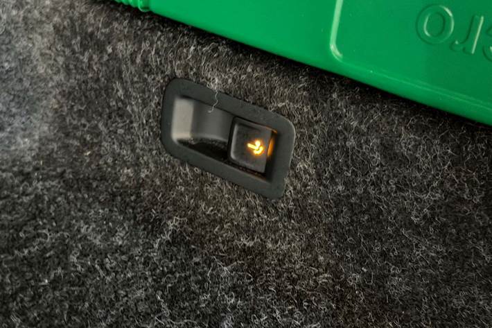 Hvid Skoda Enyaq fra 2022