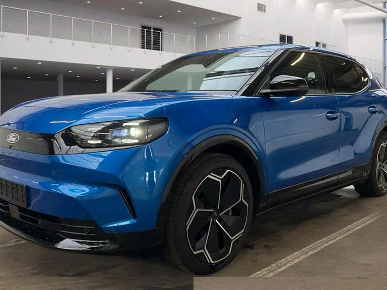 Ford Capri 77 Premium Extended Range