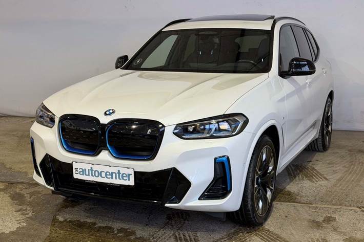 Hvid BMW iX3 fra 2023