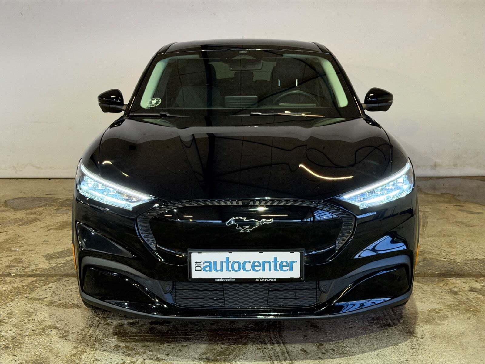 Ford Mustang Mach-E 68 Standard Range