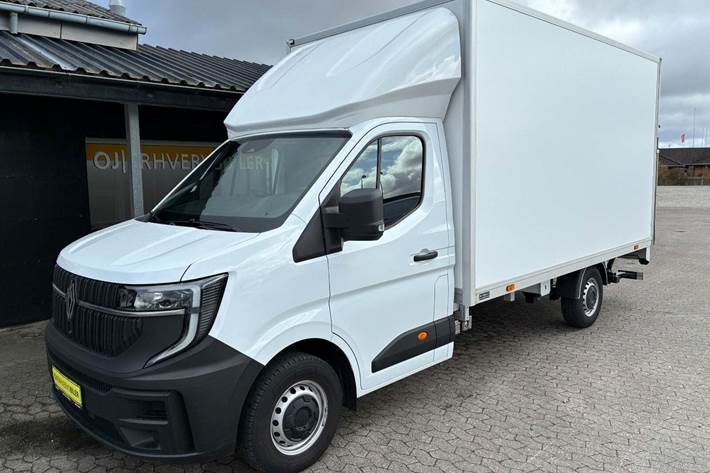 Hvid Renault Master V T35 fra 2025
