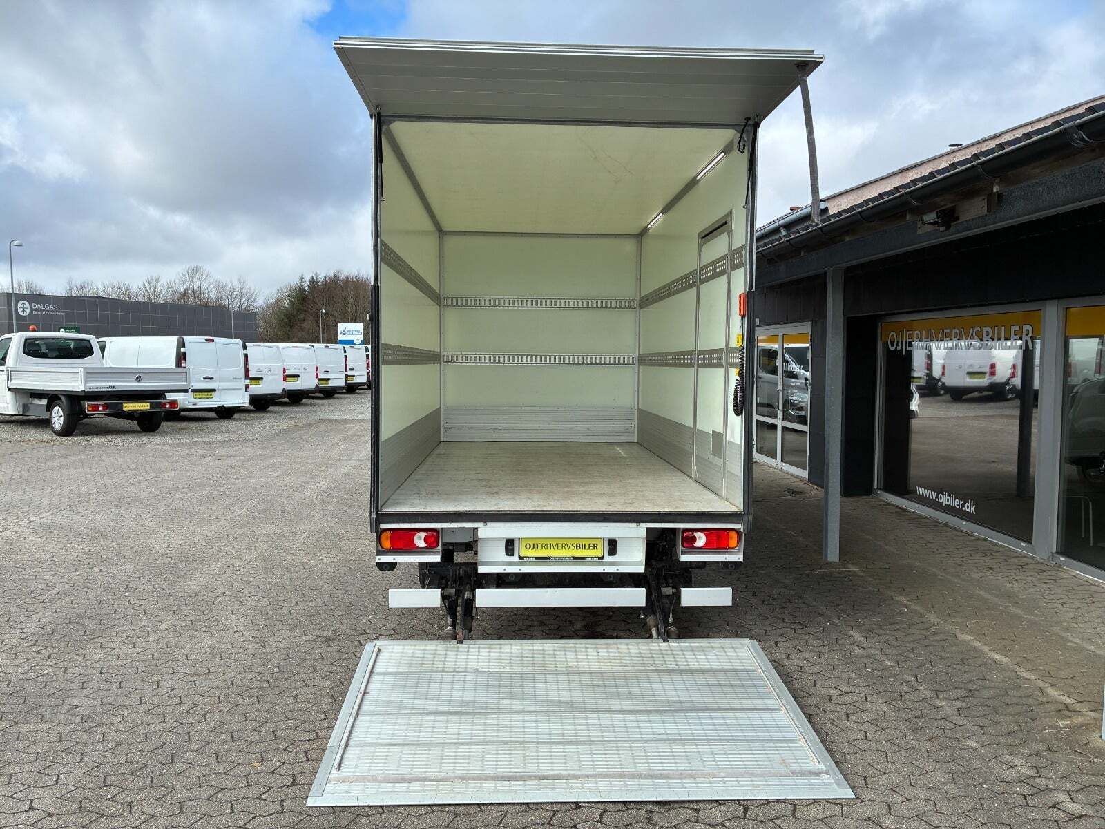 Hvid Renault Master V T35 fra 2025