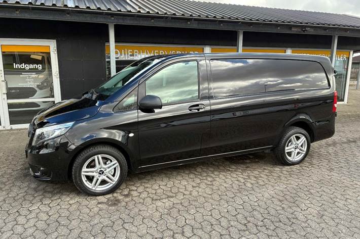 Sort Mercedes Vito 116 fra 2018