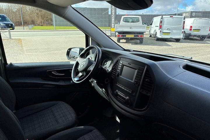 Sort Mercedes Vito 116 fra 2018