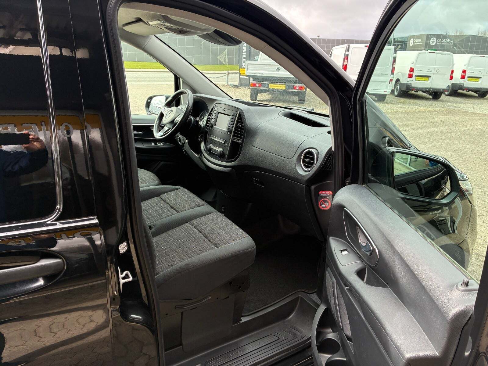 Sort Mercedes Vito 116 fra 2018